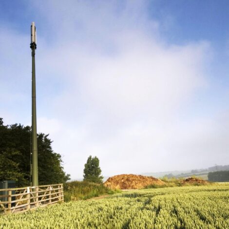 MONOPOLE TELECOMS MAST